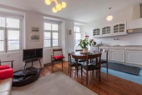 River Apartment-Magnificent views